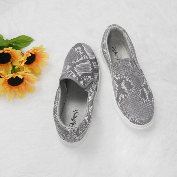 Snake Print Loafers - Picture 6 of 8